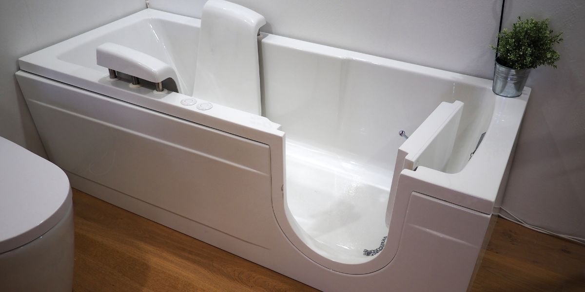 Walk-in Tub - Bathtub Conversion - Elderly